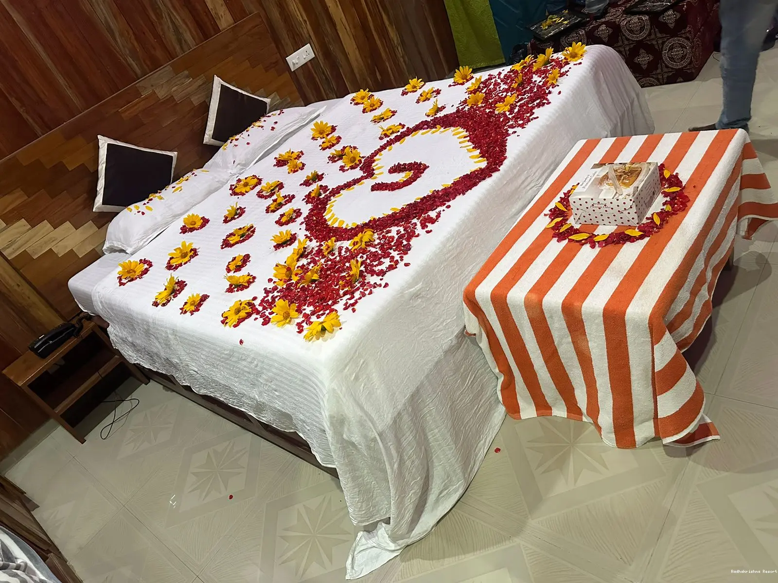 RadhaKrishna Hotel